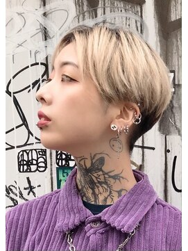 ヴィレッタ(VIRETTA) ベージュブロンド×刈り上げショート