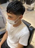 くせ毛風パーマショートレイヤーコンマヘアローフェード