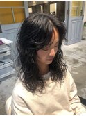 トップからしっかりかけたパーマスタイル