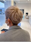 ホワイトベージュ