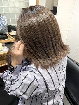 エムプラス 二子玉川(Mplus) ●ミルクティーベージュ● くすみすぎないまろやかベージュ
