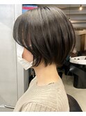 ショートボブ