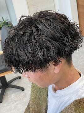 フゥ 宇都宮(FeU) 波巻きパーマツイストスパイラルパーマメンズマッシュパーマ