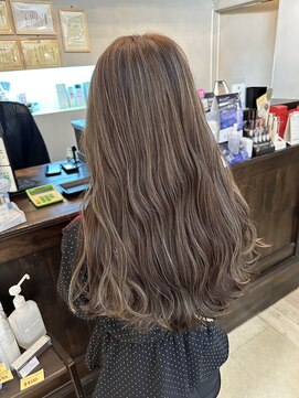 イーエル グランデ(e.ll grande) ミルクティーベージュ