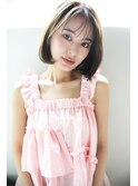 フェミニンふんわりボブ「前髪アンブレラカラーこなれミディ」