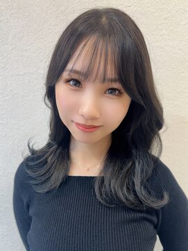 ベル サウス(BHEL south) 津久居ミディアムレイヤー韓国風グレージュ顔周りカット