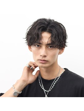 トゥルークリエイション 大宮(True Creation) 無造作センターパート