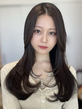 アナ ラーナ(Anna Lanna) レイヤーカット　グレージュ【野呂朱里】