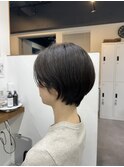 小顔見せミニボブ切りっぱなしボブくびれボブ前髪あり外はね丸み