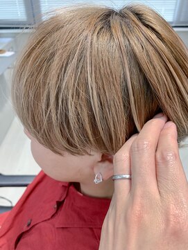 テトヘアー(teto hair) short(ブロンドグレージュ、ミルクティベージュ 、ブリーチ)