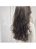 ファギーグレージュ