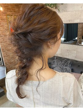プラグ ヘアーデザイン 大名店(PLUG hair design) 編み下ろし　ヘアアレンジ