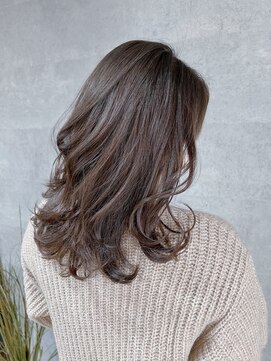 ロウエン 春日(LOWEN) くせ毛持ちの方でもこの仕上がり