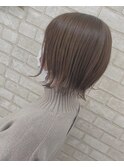 くすみベージュ