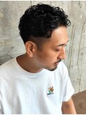 ツーブロック　オールバック　ナチュラルパーマ　黒髪　束感