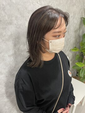 コーパル(copal) ハイライトで動きをつける・ブラウンミックスのグレージュカラー