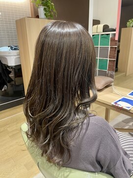 アパルトメント ジェシカ(l'appartement de Jessica) オリーブグレージュ