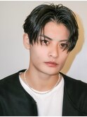 韓国ヘアカルマパーマカルマバングセンターパート黒髪ウルフ