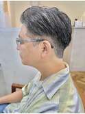 ツーブロック刈り上げアップバングかきあげビジネスメンズヘア