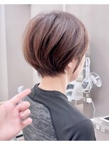 アイドットプラスサッポロ 札幌(i.+SAPPORO)&nbsp;小顔に見えるショート前髪イメチェンネビージュ黒髪白髪ぼかし