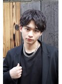 スーツ短髪ツーブロック束感モテる黒髪シークレットパーマ