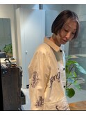 ミニボブ/グレイヘアー/センターパート/50代/自由が丘