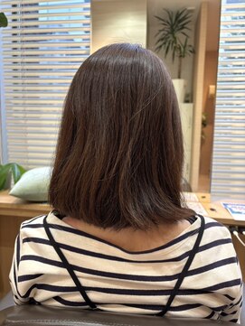 ウイバイファースト(u'i by first) きれいな丸みのあるボブスタイル