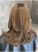 大人ロングレイヤーハッシュカットウルフミディアム白髪ぼかし