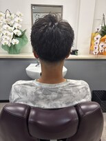 フェードツーブロックツイストスパイラルメンズ短髪刈り上げ