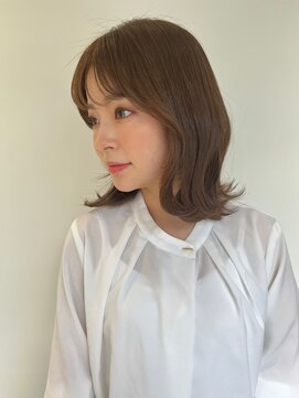 カバーヘア ブリス 北浦和(COVER HAIR bliss) 外ハネカール大人可愛いくびれミディアムp1北浦和20代30代40代