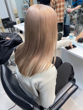 リムレスバイサンク 万代 新潟駅(LIMLESS by cinq) ハイトーンミルクティーベージュペールピンクベージュブリーチ◆