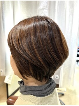 アズール 草加(azule) 大人ショート ひし形 小顔ショート