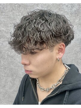 グロップ 町田(GLOP) 大人かっこいいメンズ波巻きパーマ