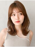 斜めバングレイヤーカット美髪前髪ピンクベージュ大人可愛い