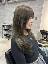 ルイス(L'wis)&nbsp;大人気レイヤーカット&オリーブアッシュベージュ