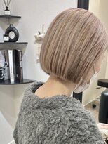 hair salon Zold.&nbsp;ミルクティーベージュ×ミニボブ