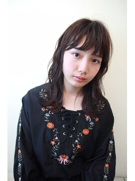 エムスラッシュ アヴェダ 自由が丘(M.SLASH AVEDA) 【M.SLASH】大人かわいいセミウェットミディa