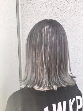 ジーナ 渋谷駅前(Zina) 【Zina　渋谷】イメチェン毛先パーマ耳かけ×フォギーベージュ