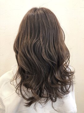 エッセンス(essence) 【essence】ゆるふわ×マロンベージュ