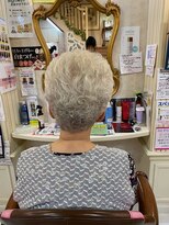 美容室 ティンカーベル グレーヘア