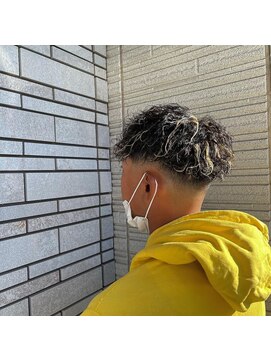 レイ 万博記念公園店(Ray) ツイストパーマ/ハイライト/フェード/つくば美容室