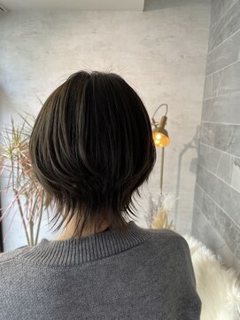 ジル アンク(Jill ankh) 《Jill ankh姫路駅前》ショートウルフ　オリーブカラー　艶髪