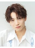 ツーブロック束感流行波巻きセンターパート