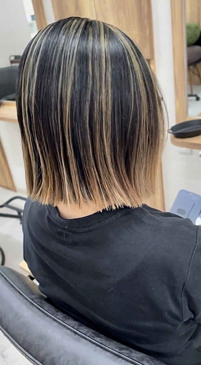 ビューティ・ペア　切り抜き　他 小田切ヒロ監修「大人のヘアビューティBOOK」。清潔で品のいい髪