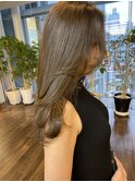 レイヤーカット　オリーブグレージュ　ロング　にあ