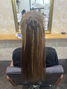 ヘアセットアンドエクステンションショールーム(SHOW ROOM) カチモリヘア