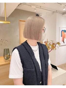 ローレン(LOREN) ミルクティーベージュぷつっとボブケアブリーチ 梅田