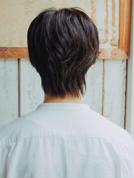 シンシ(Cinci) 爽やかセンターパートスタイル