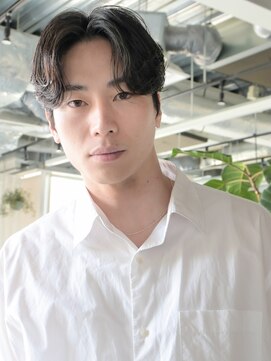 ディッセンバー 神宮前(December) ニュアンスパーマ/マッシュパーマ/ウルフ/波巻きスパイラル/渋谷