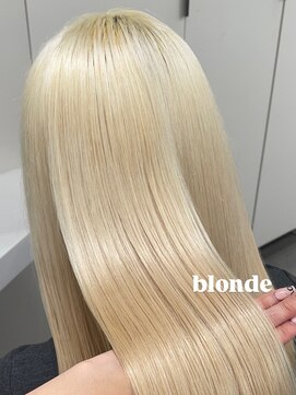 ベレーザ 渋谷(BELEZA) 16933抜きっぱなしブロンドボブレイヤーカットホワイトブロンド